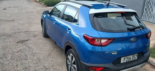 KIA STONIC 2021