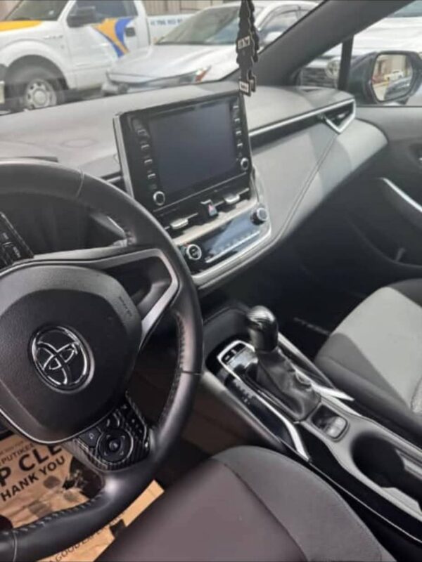Toyota Corolla SE 2020 - Imagen 2